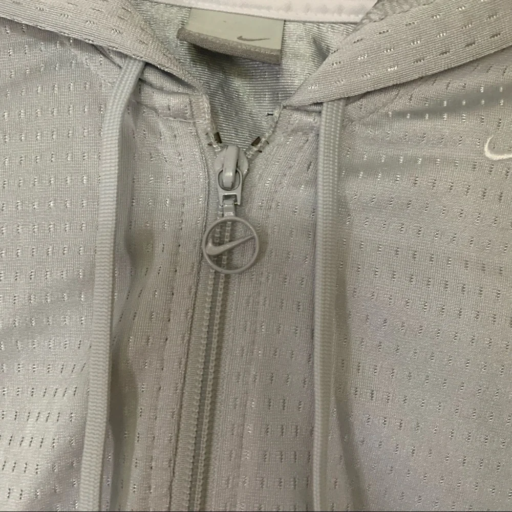 Nike perforated double zipper jacket with hood xs - Picture 3 of 11